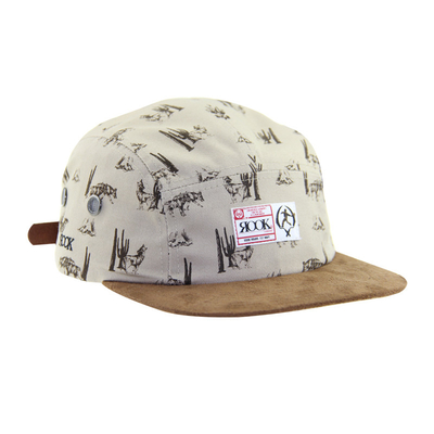 Suede Peak 5 Panel Camp Caps với vương miện in sublimation và dây da