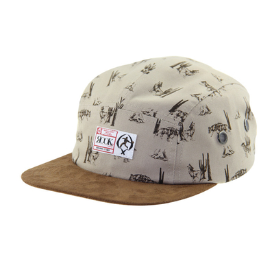 Suede Peak 5 Panel Camp Caps với vương miện in sublimation và dây da
